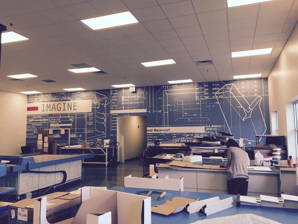 Wallpaper installation in Waukegan, IL